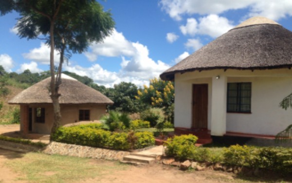 The second round house now has a beautiful thatched roof thanks to the Community Overseas Aid Project (COAP) from Newnham in Kent. They have also worked hard to raise a significant amount towards the new footbridge. Our sincere thanks to them all. 